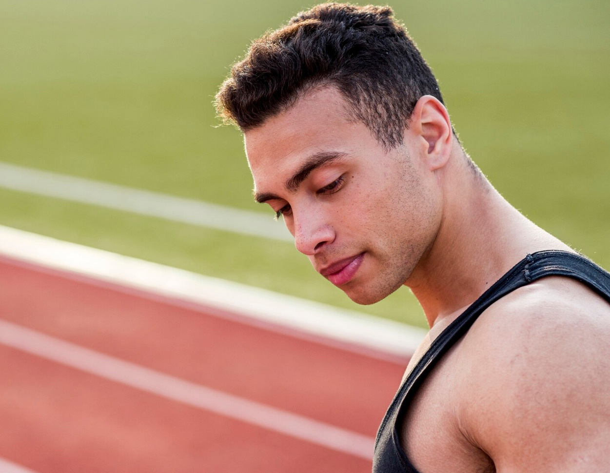The Psychology of a Comeback: Athletes Who Defied the Odds