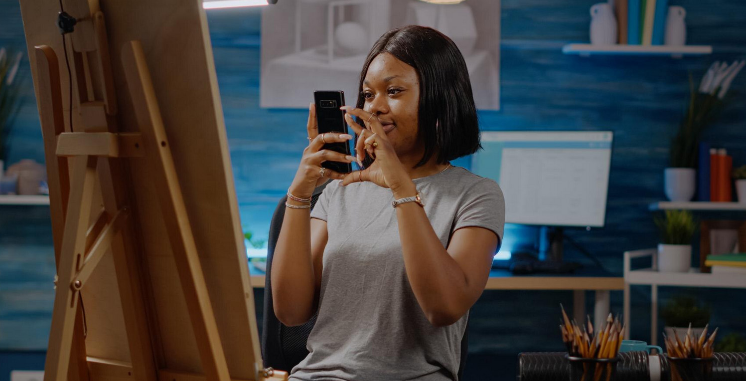 Museum or Instagram? The Battle for Art’s Audience